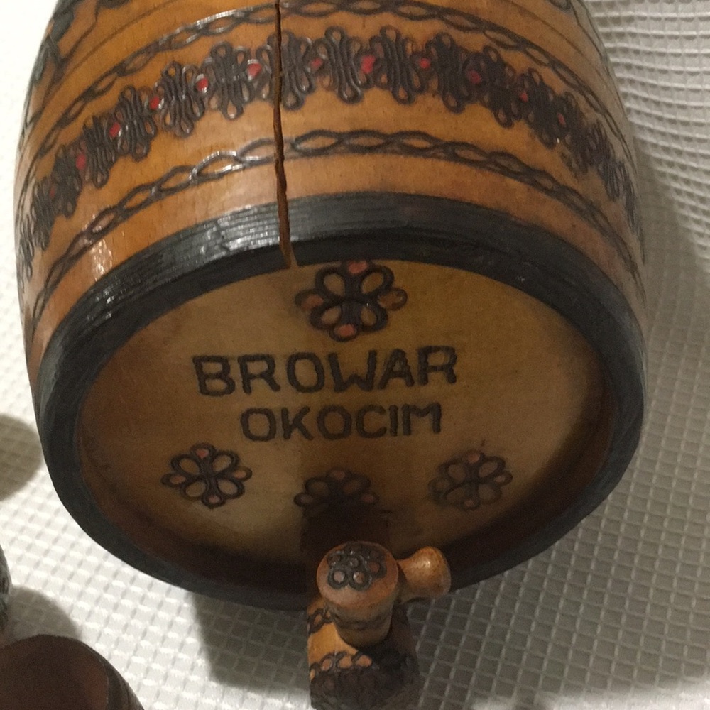 Miniature Vintage Oak Wine Barrel. - Picture 2 of 7
